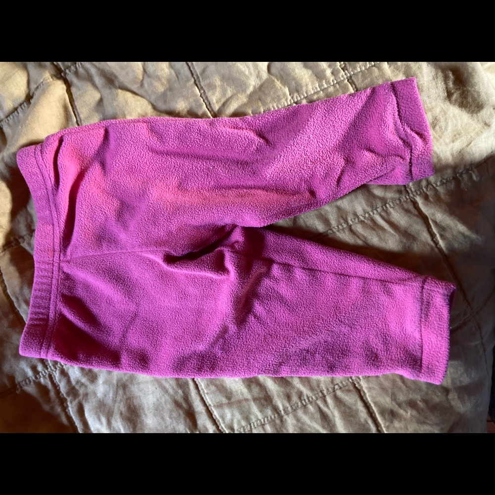 Baby girl’s pink Patagonia fleece pants